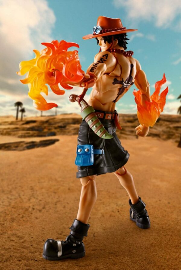 SH Figuarts One Piece Portgas D Ace Fire Fist - immagine 3